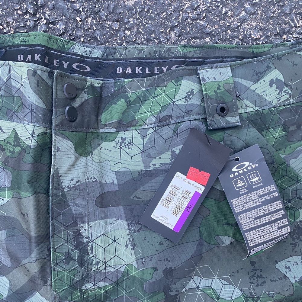 OAKLEY SNOW PANTS